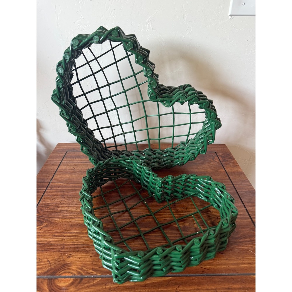 Vintage Green Woven Wood Heart Shaped Nesting Baskets Set of 2 Farmhouse Decor